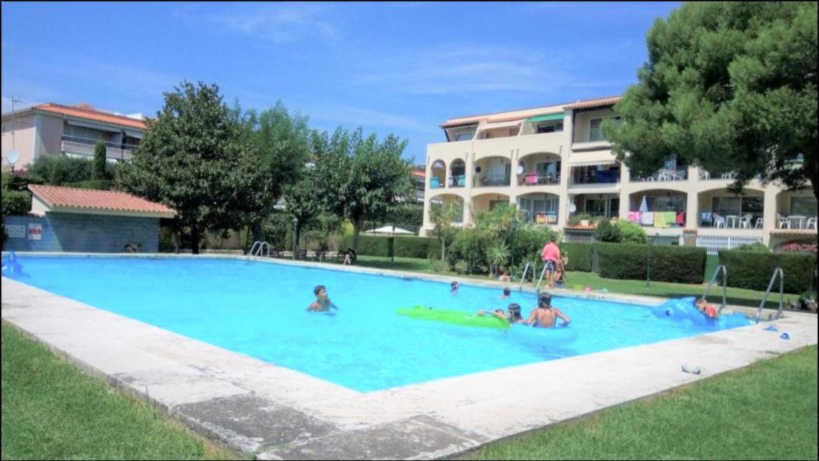 Apartamento En Platja Sant Pol S'Agaro Con Pisicina Y Jardin Сан-Фелиу-де-Гишольс Экстерьер фото