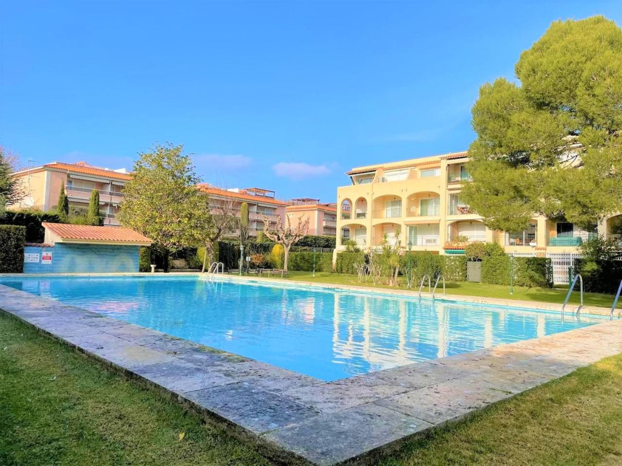 Apartamento En Platja Sant Pol S'Agaro Con Pisicina Y Jardin Сан-Фелиу-де-Гишольс Экстерьер фото